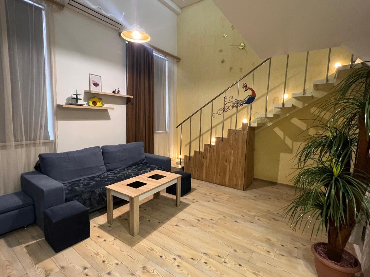 Dublex Apartment In Yerevan Komitas D1 Bagian luar foto