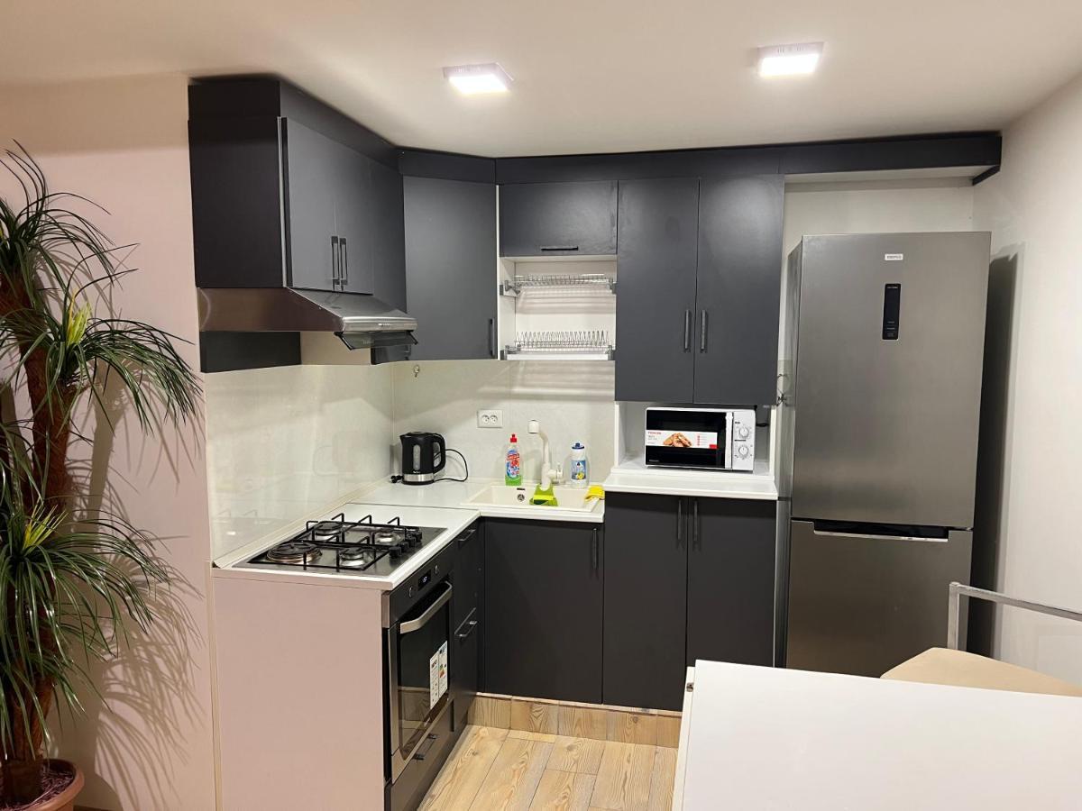 Dublex Apartment In Yerevan Komitas D1 Bagian luar foto